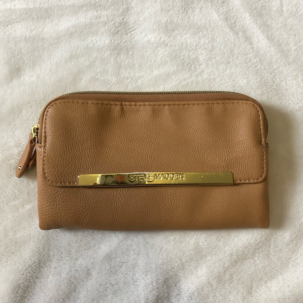 Steve Madden Tan Wallet